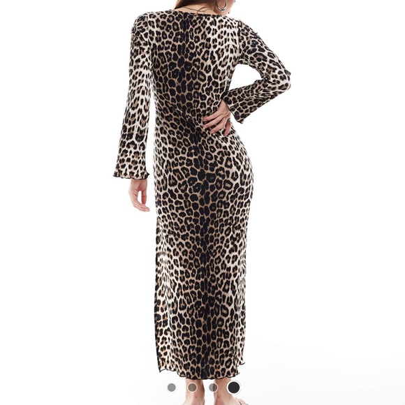 ASOS extra & vert plisse leopard maxi dress - Picture 3 of 4